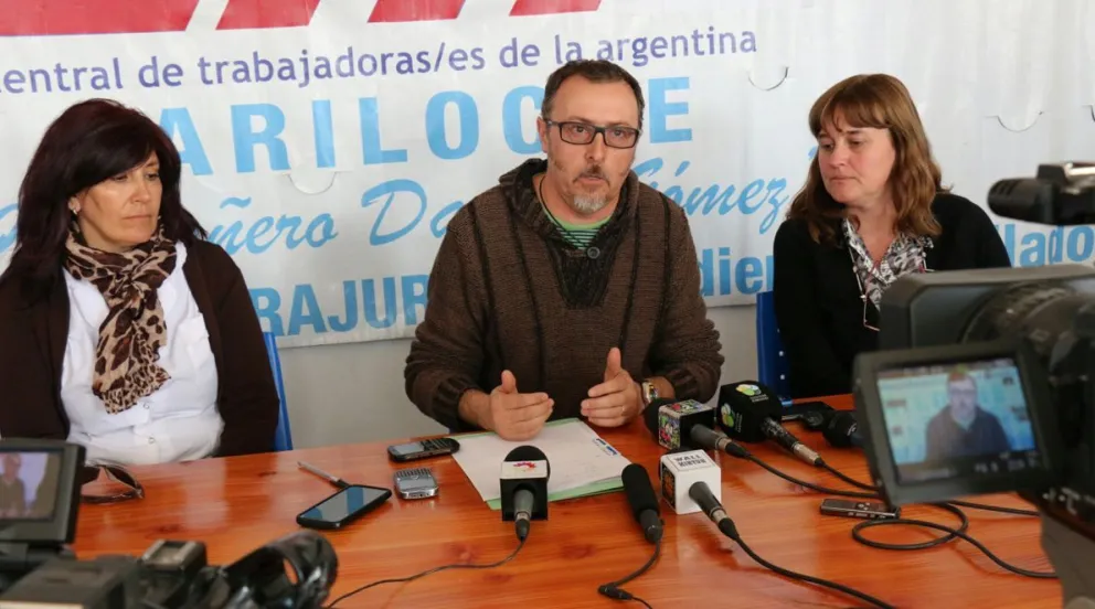 UnTER brindó una conferencia de prensa en su local.