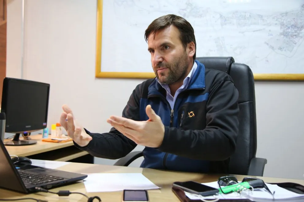 Guillermo Pérez Gallinger, Secretario de Hacienda.