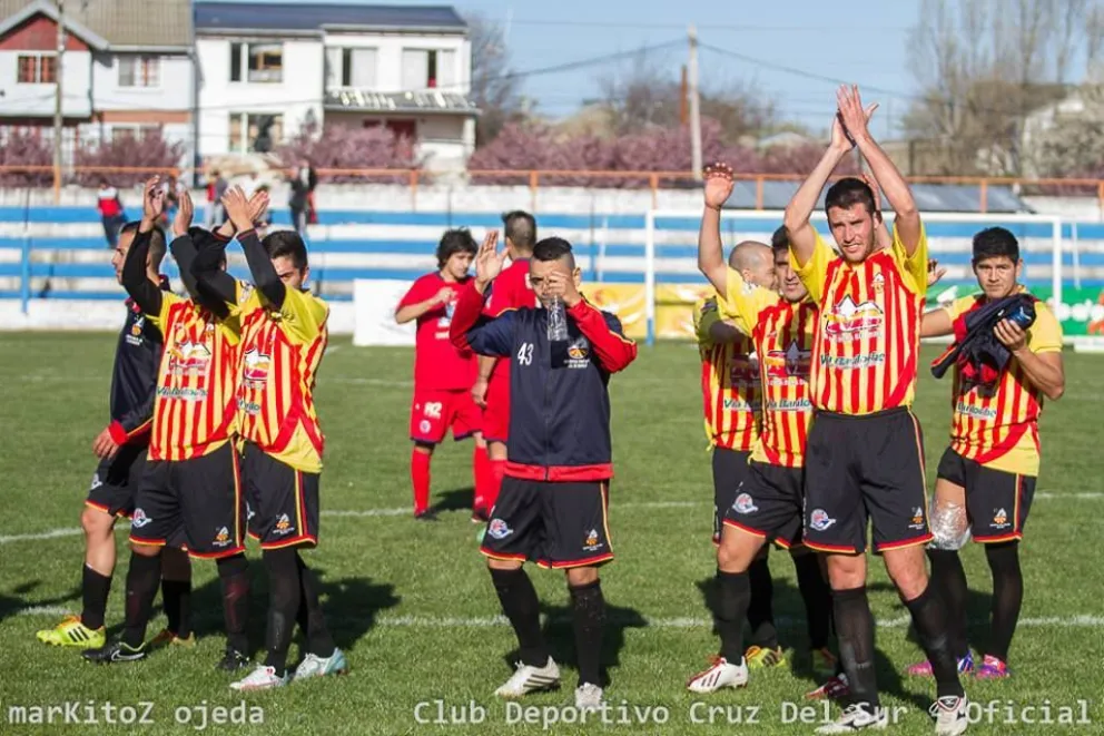 Cruz del Sur sigue peleando por el ascenso al Federal A.