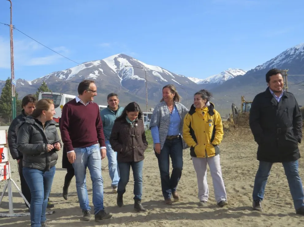 Comenzó la esperada obra de gas en El Frutillar