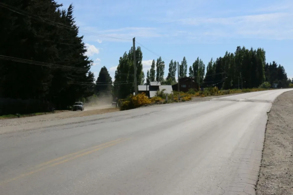Caminaba por la ruta y fue atropellado