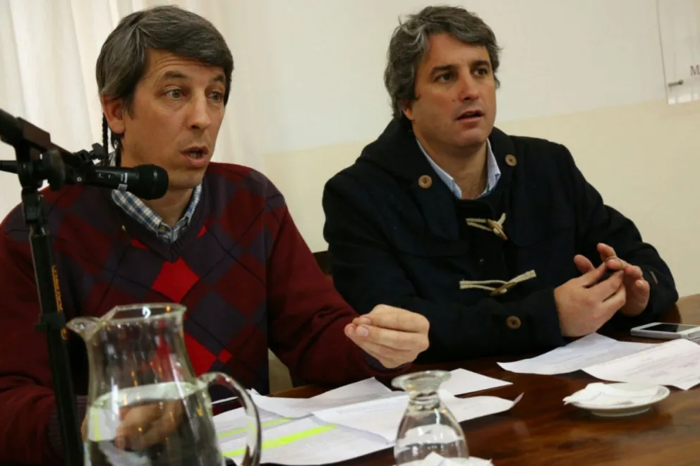 Chiocconi y Ramos Mejía. 