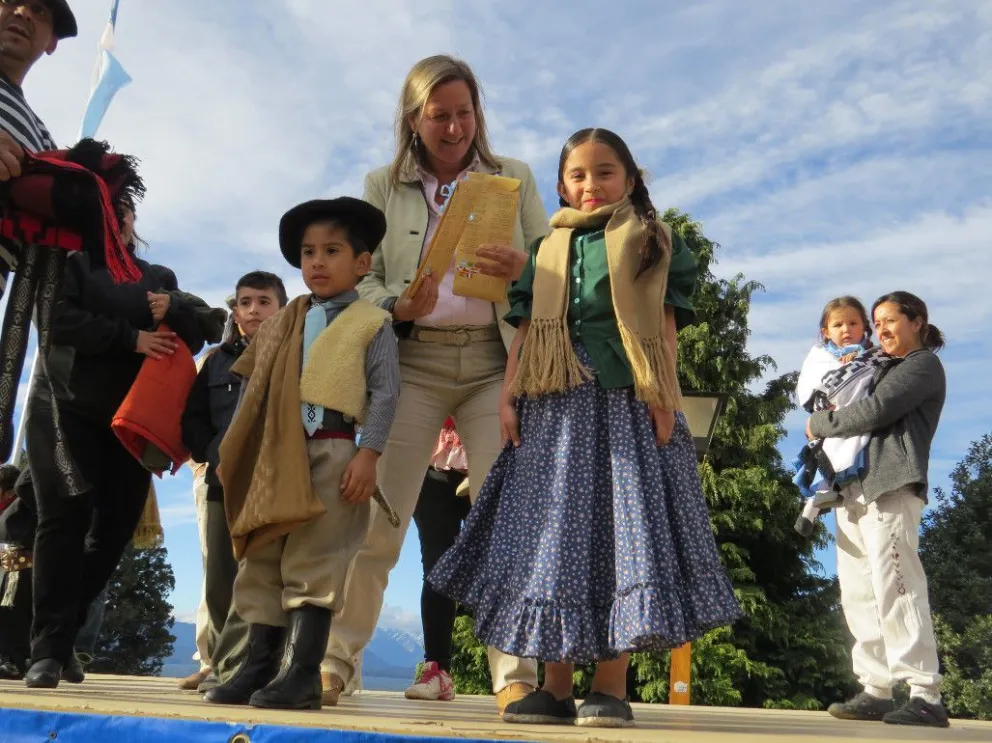 Eligieron la paisanita y paisanito de la Fiesta de la Tradición