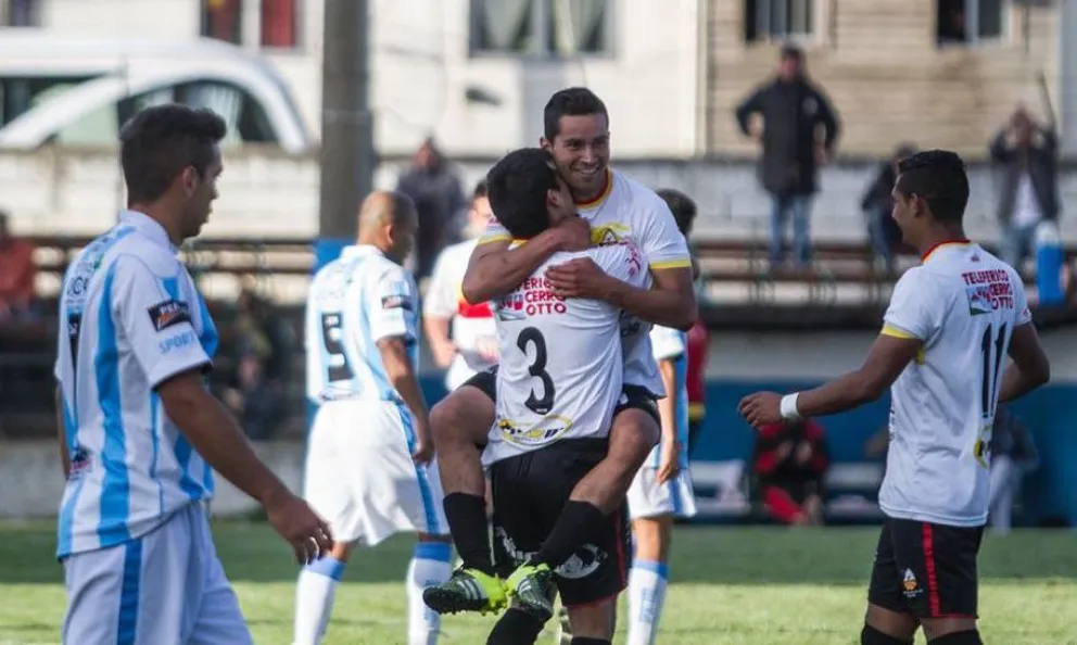 Cruz del Sur cerró la temporada con un 4 - 1.