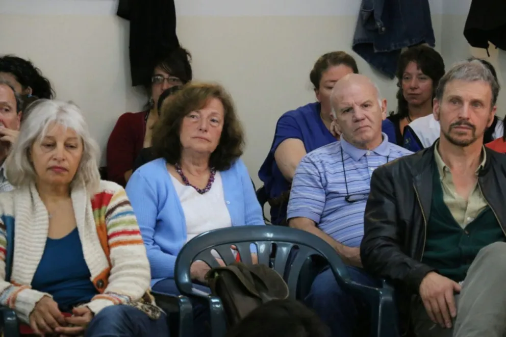 Vecinos y ambientalistas estuvieron presentes en el Concejo.
