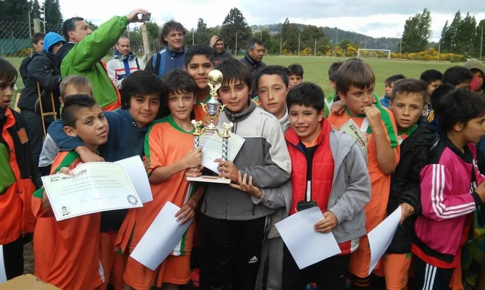 Bariloche jugó el Premundialito
