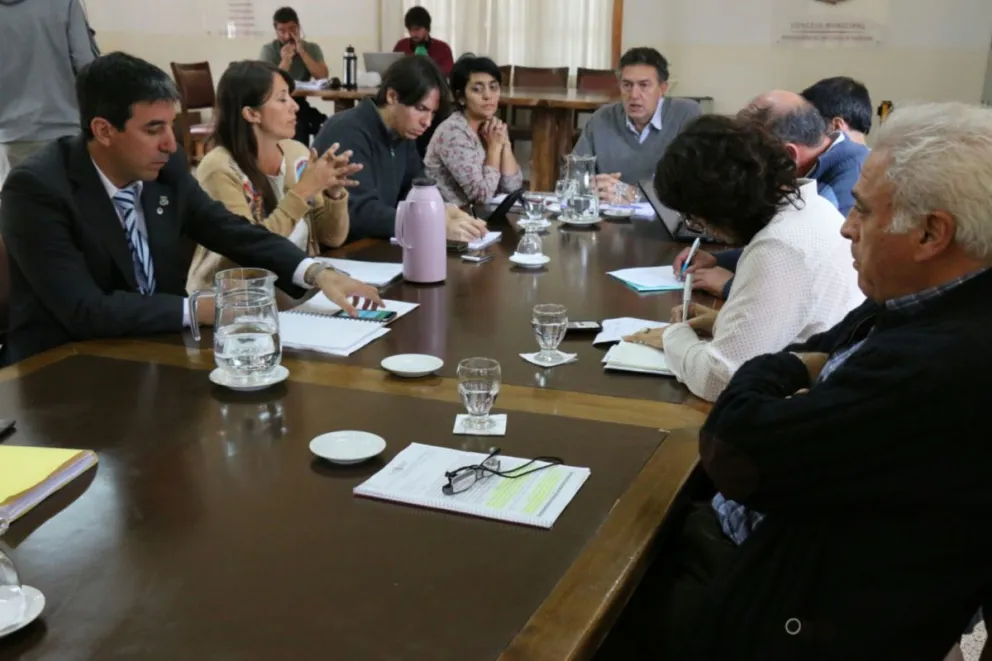 La Uthgra participó de la primera reunión de Comisión de Turismo del Concejo.
