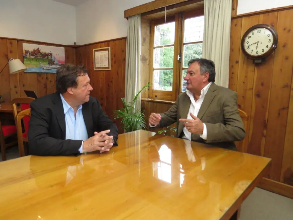 Weretilneck se reunió con Gennuso en Bariloche. 