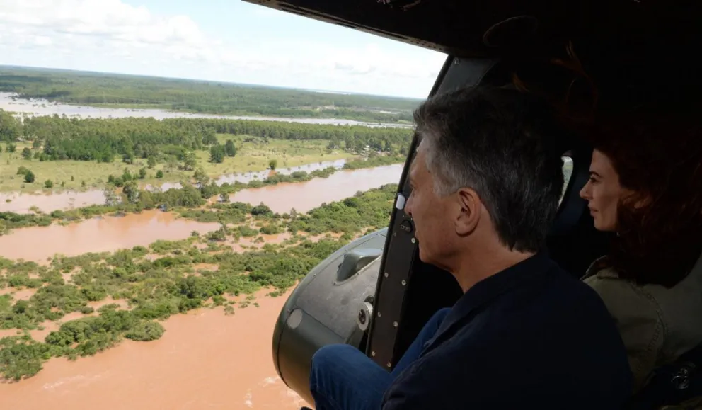 Macri arribó este mediodía a Concordia y sobrevoló las zonas inundadas.