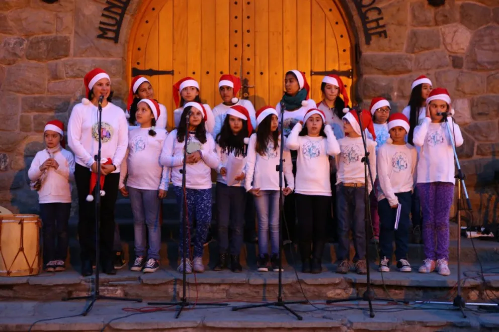 Con un pesebre vivo en el Centro Cívico se despide “Navidad en Bariloche”