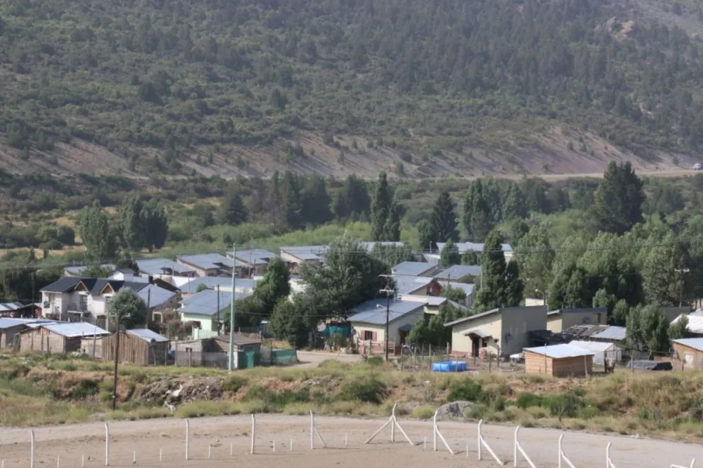 Comprometen 250 mil dólares para mejoras habitacionales en Bariloche