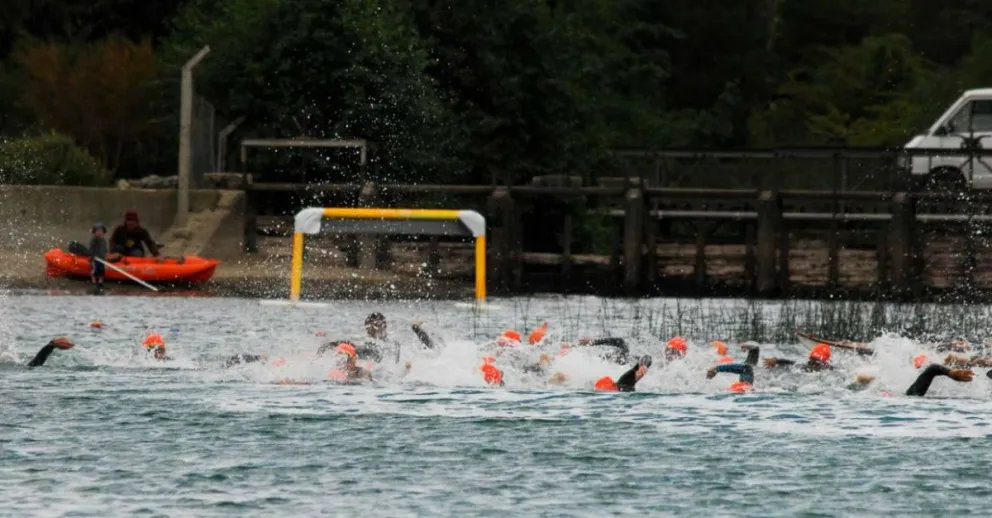 Foto: web Aguas abiertas lago Gutiérrez.