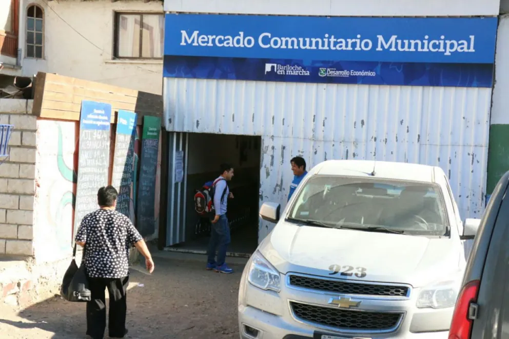 El Mercado Comunitario ofrece lechones y capones