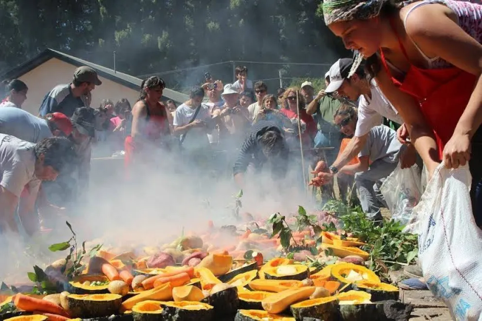 Fiesta del Curanto: el domingo, la cita sigue en Colonia Suiza