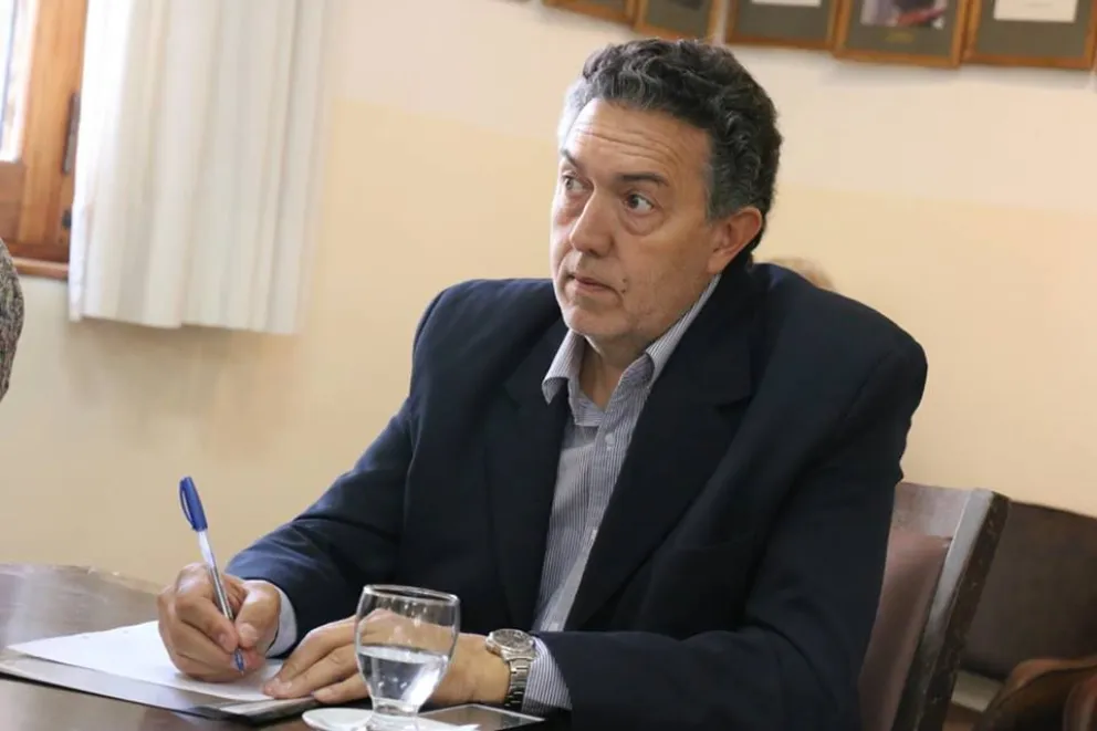 Concejal pide “respuestas” a Provincia por el mal estado de la ruta de acceso al aeropuerto