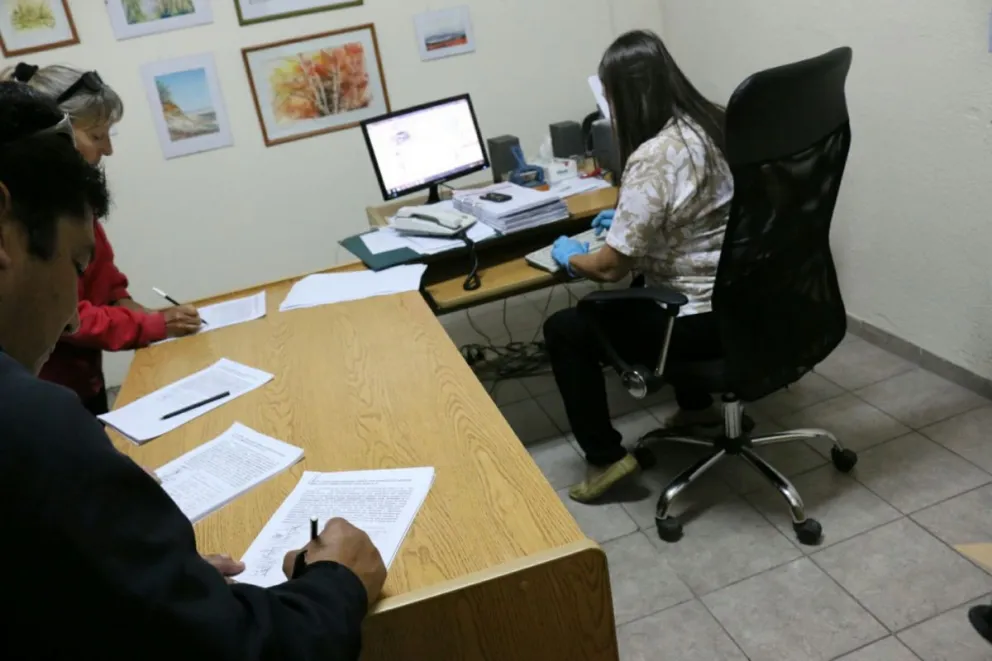 El recurso de amparo por el Nahuel Huapi ya tiene más de 2300 adhesiones.