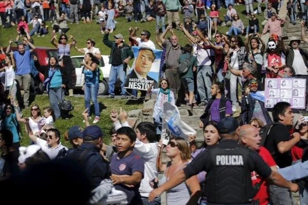 Manifestantes repudiaron la llegada de Obama