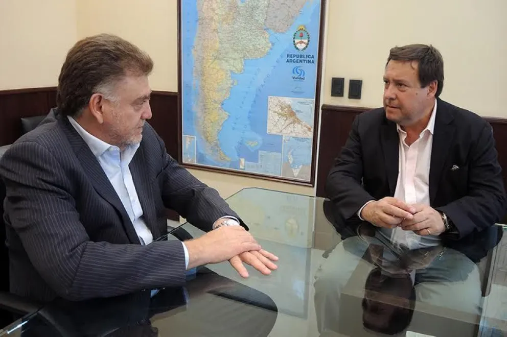 Nuevo convenio para la construcción de viviendas en ciudades de Río Negro