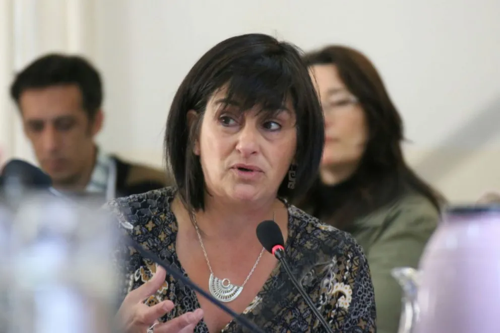 Violencia de género: defensora del Pueblo pide “políticas públicas de prevención”