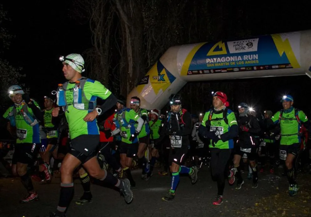 "Charly" Galosi y Santos Rueda, bien arriba en Patagonia Run