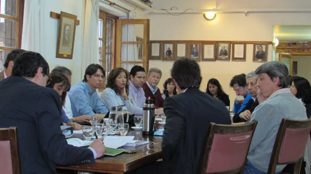 Concejales pedirán por la continuidad de programas y el pago de becas