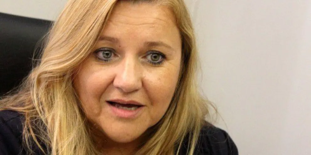 Piden a Weretilneck que le exija la renuncia a la ministra Arrieta