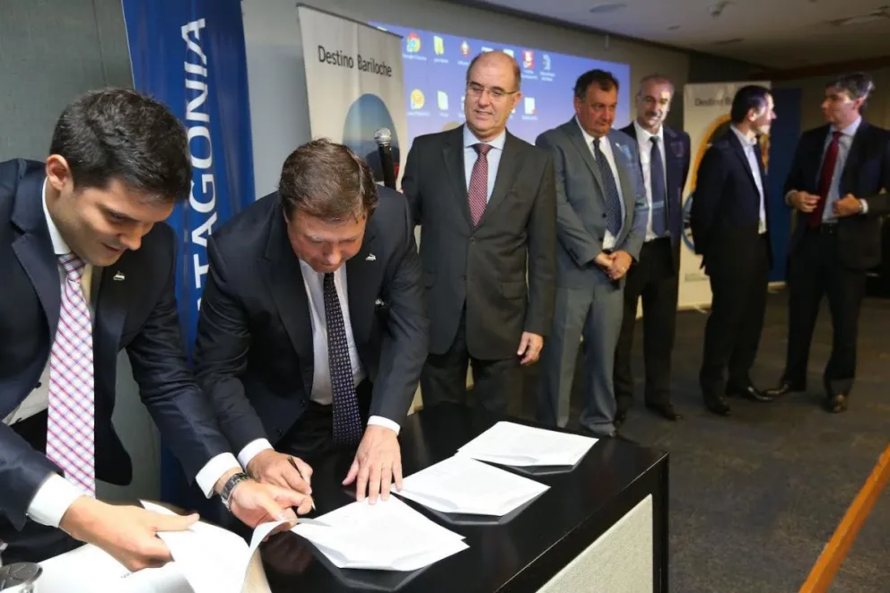Firmaron en Brasil un convenio para fortalecer el desarrollo turístico rionegrino