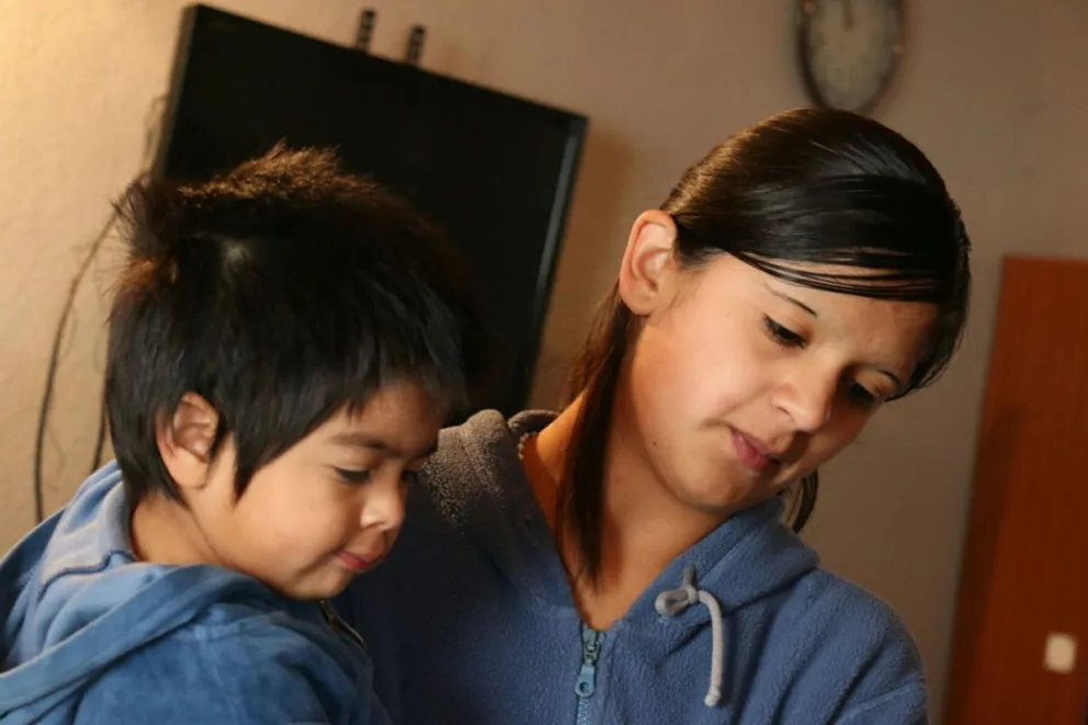 Anabel, madre de Nahiara, una pequeña con Síndrome Urémico Hemolítico.