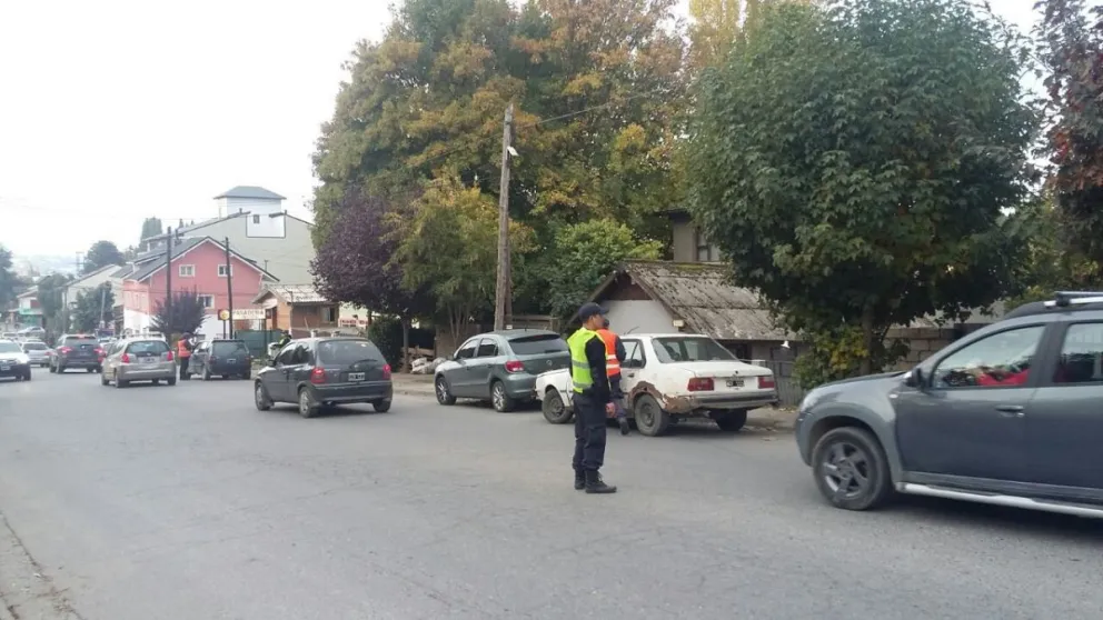 Secuestran vehículos en operativos de tránsito