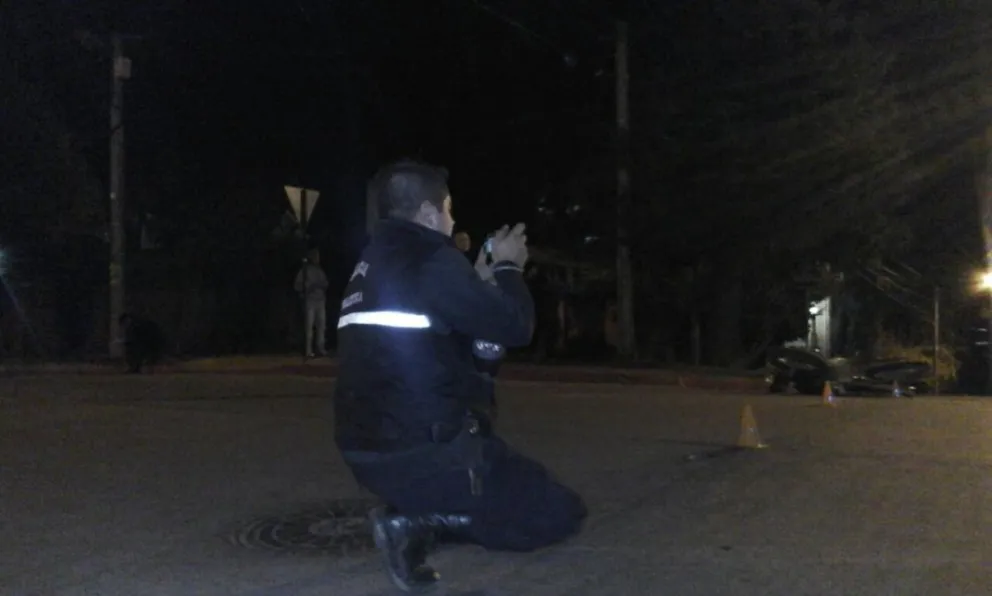 Un joven con graves heridas luego de un choque