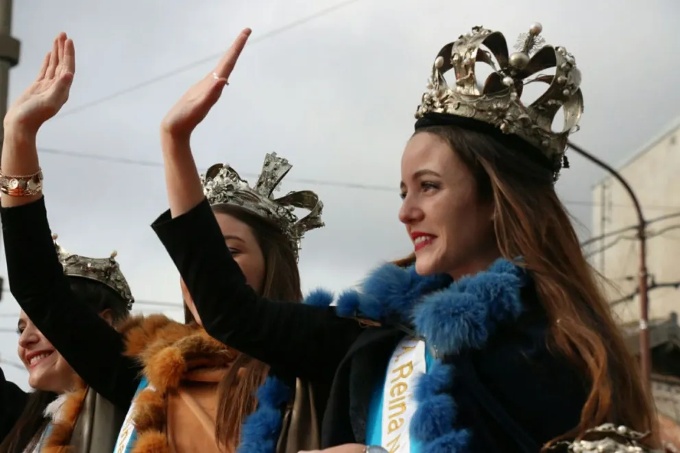 Video: Desfile por los 114 años de Bariloche