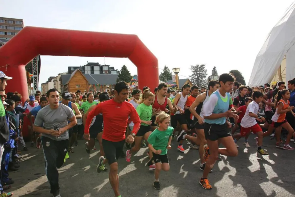 Largada de la Carrera Aniversario.