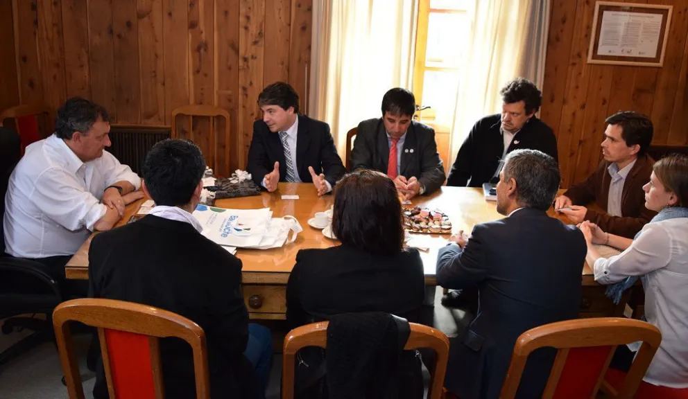 Bariloche y Valdivia firmarán convenio de cooperación turística