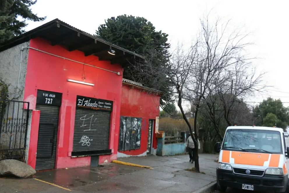 Un delincuente ingresó a robar a una despensa ubicada en 9 de Julio.