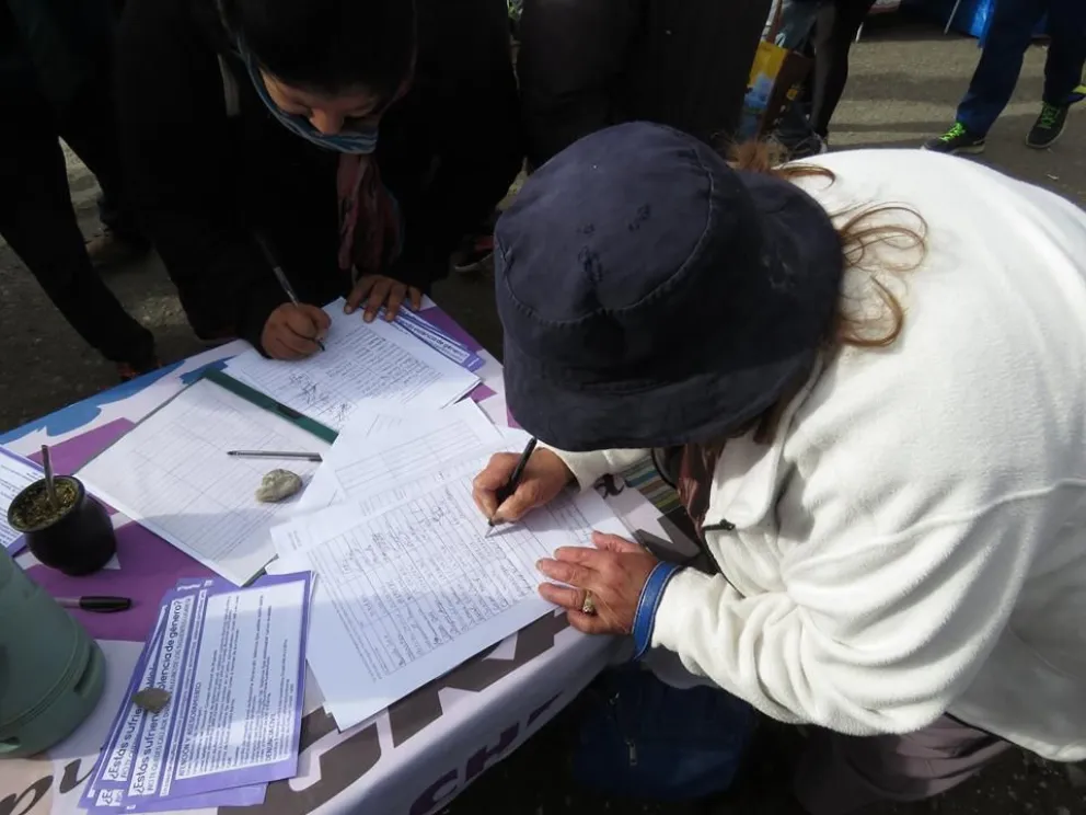 Ni Una menos: Lanzan proyecto de ley por emergencia en violencia sexista