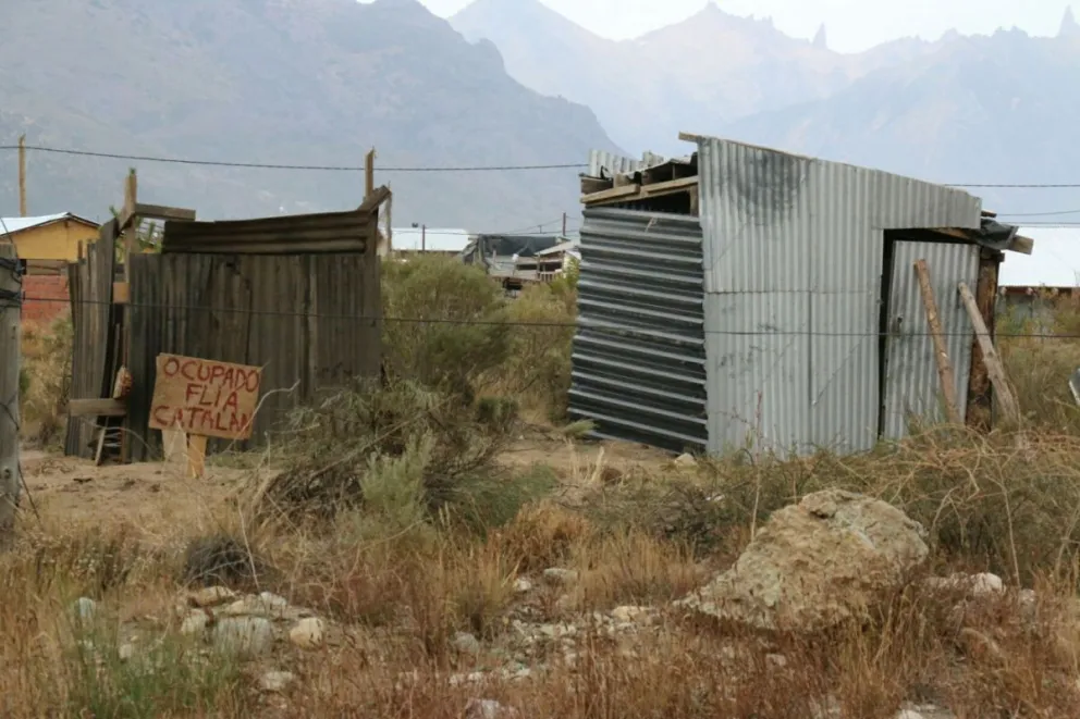 El lote ocupado se encuentra en el barrio Malvinas.