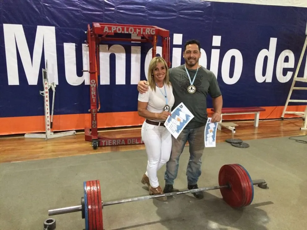 La pareja festejó un nuevo título. 