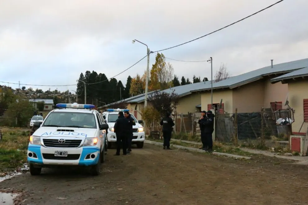 Le quiso robar el auto al vecino y terminó detenido
