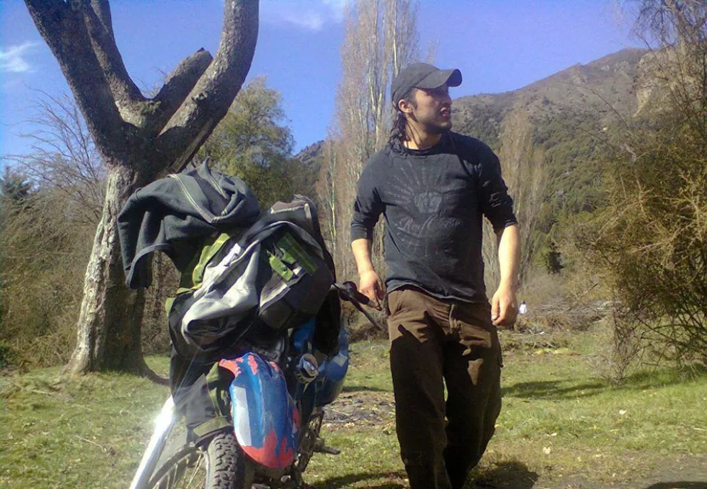 Imágenes del perfil de Facebook de Pablo Lucero.