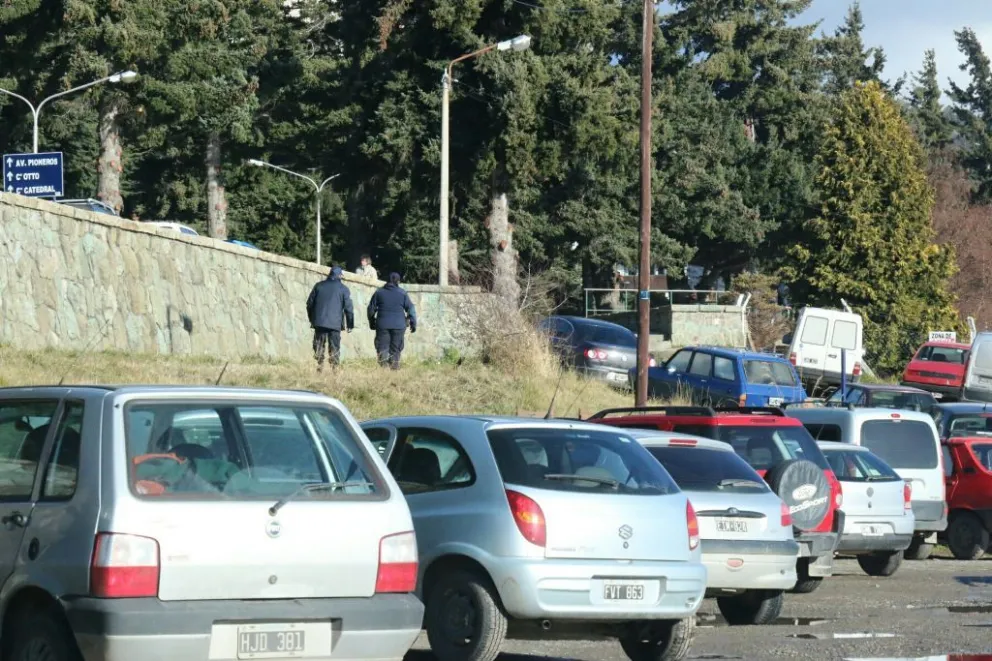 Búsqueda del policía desaparecido en la Costanera (archivo).