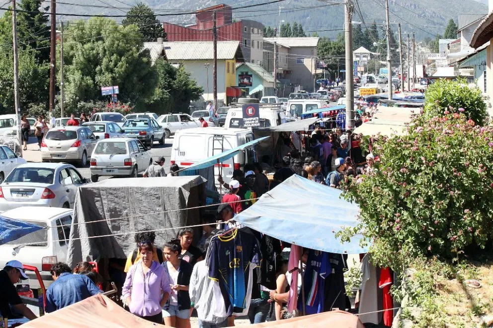 Gennuso anunció que en agosto se traslada la feria.