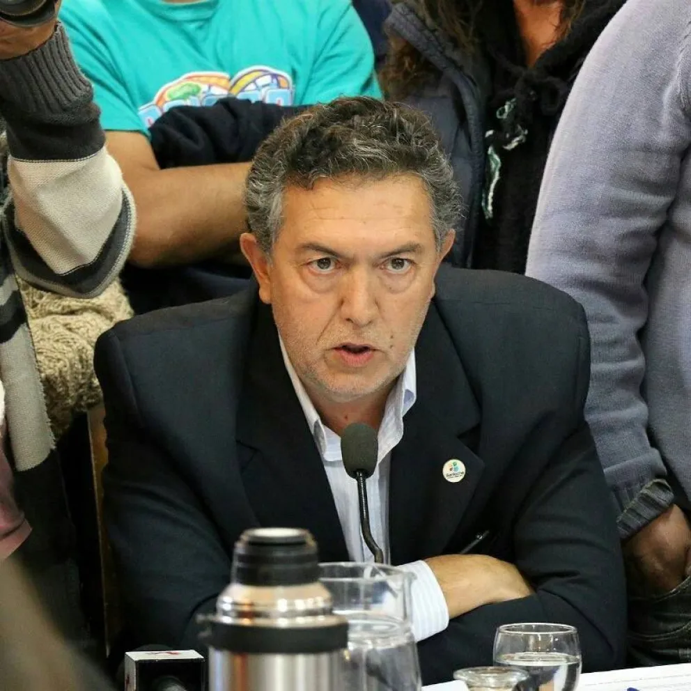 González cuestiona entrega de tierras del Polo sin servicios