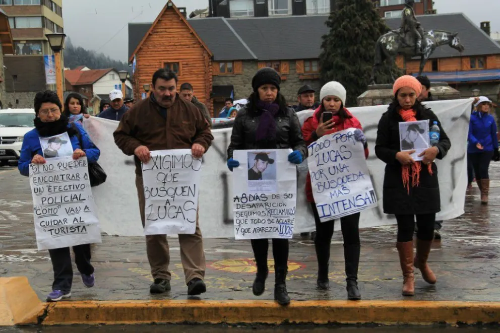 Los familiares de Lucas Muñoz volvieron a manifestar su angustia.