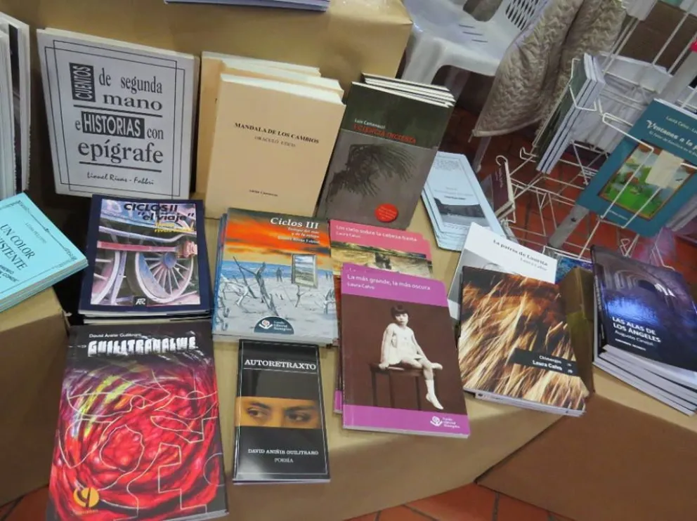 Convocan a jóvenes escritores