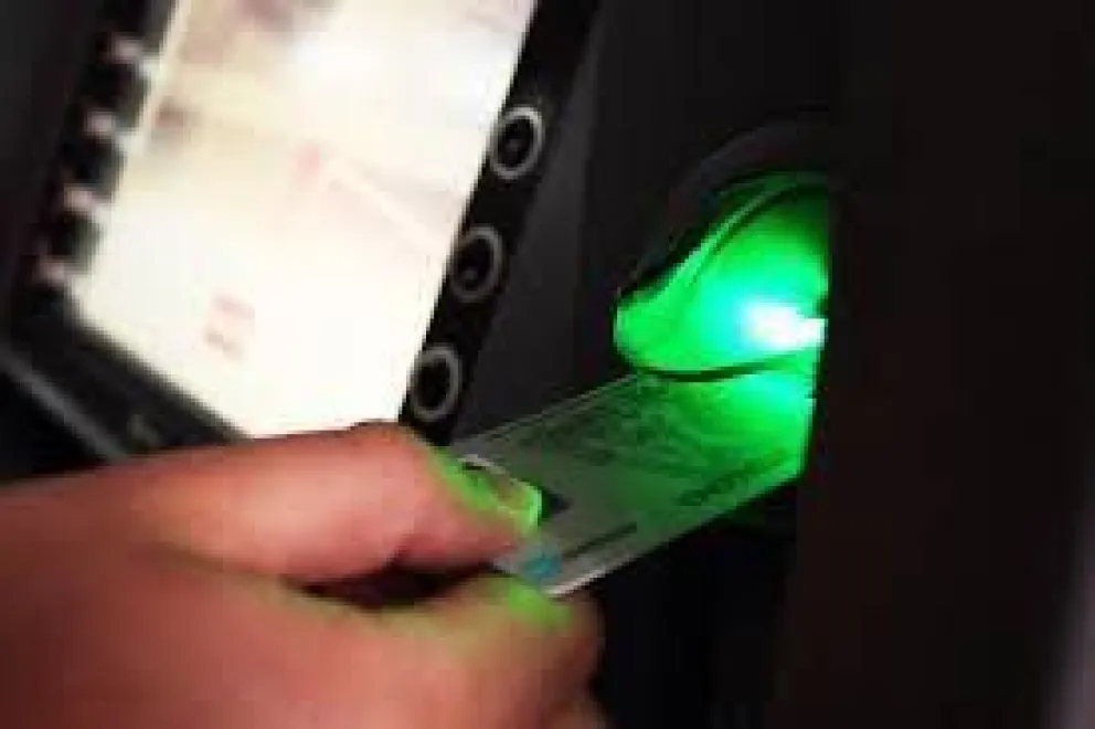 Exigen anuncio del cronograma de pagos de agosto