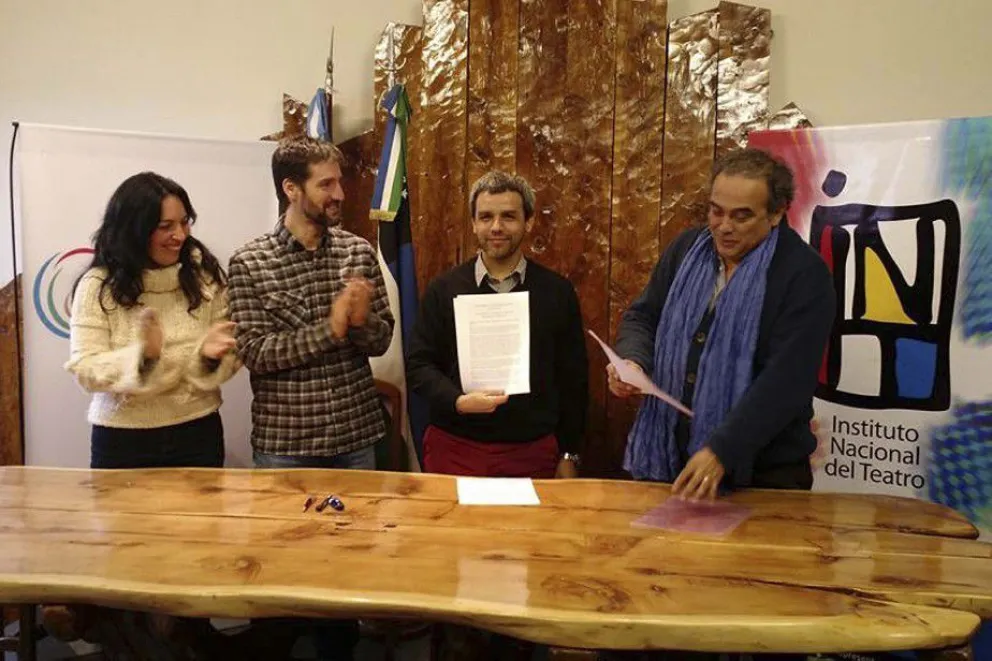 Elevarán a la Legislatura el proyecto de ley provincial del teatro