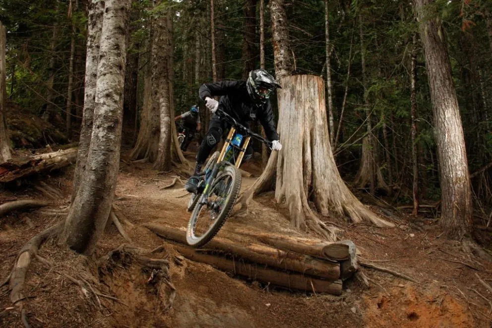 Ciclistas de Bariloche se destacaron en Canadá