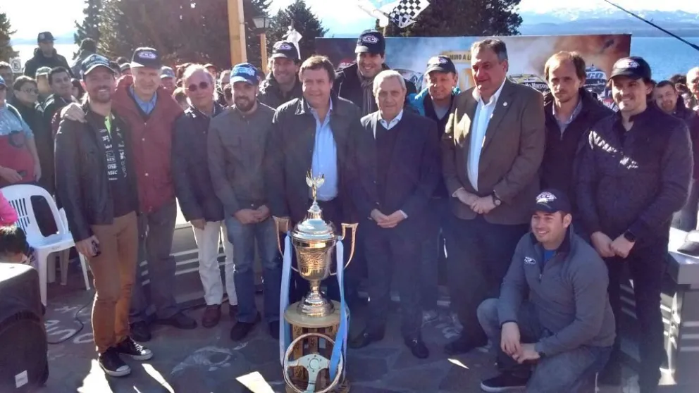 El Turismo Carretera comenzó a festejar su aniversario número 80 en Bariloche