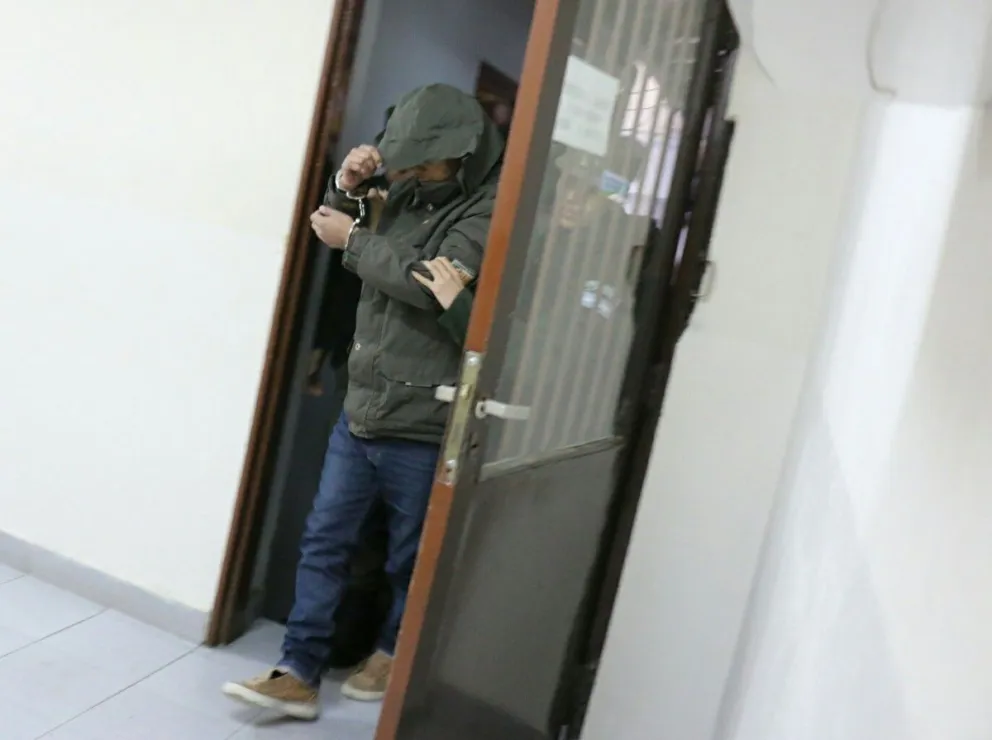 Meyreles, ingresando a Tribunales. 