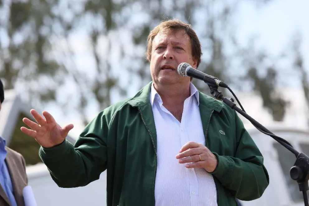 "Llama la atención que un gremio juegue a favor de destruir un logro como es la barrera sanitaria"